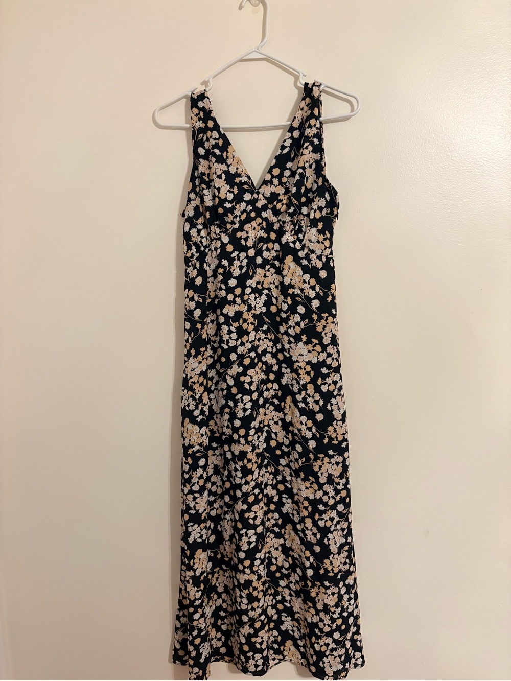 mittoshop Black Maxi Dress with Cream Floral Print